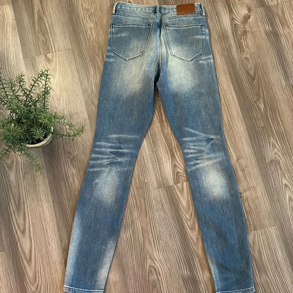 MADEWELL HIGH RISER SKINNY SKINNY JEANS IN MAZZY WASH NO DISTRESSING SIZE 25X32 - Picture 8 of 10